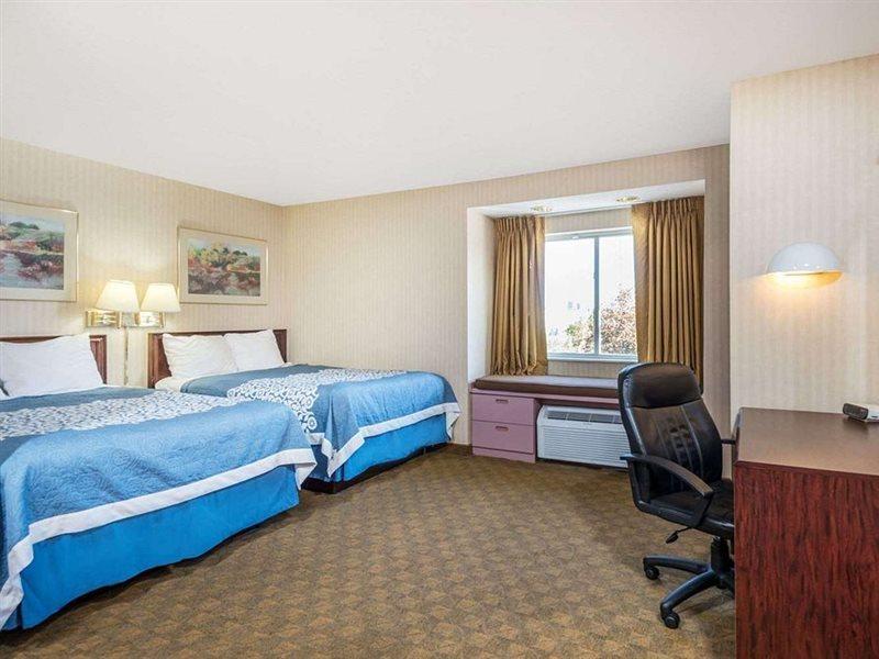 Hotel Baymont By Wyndham Boardman Esterno foto